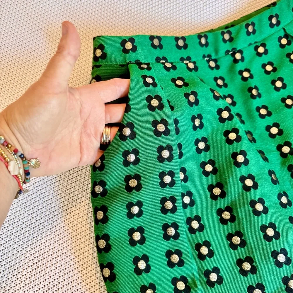 ANTHROPOLOGIE + HD in Paris Green & Gold Patterned Mini Skirt